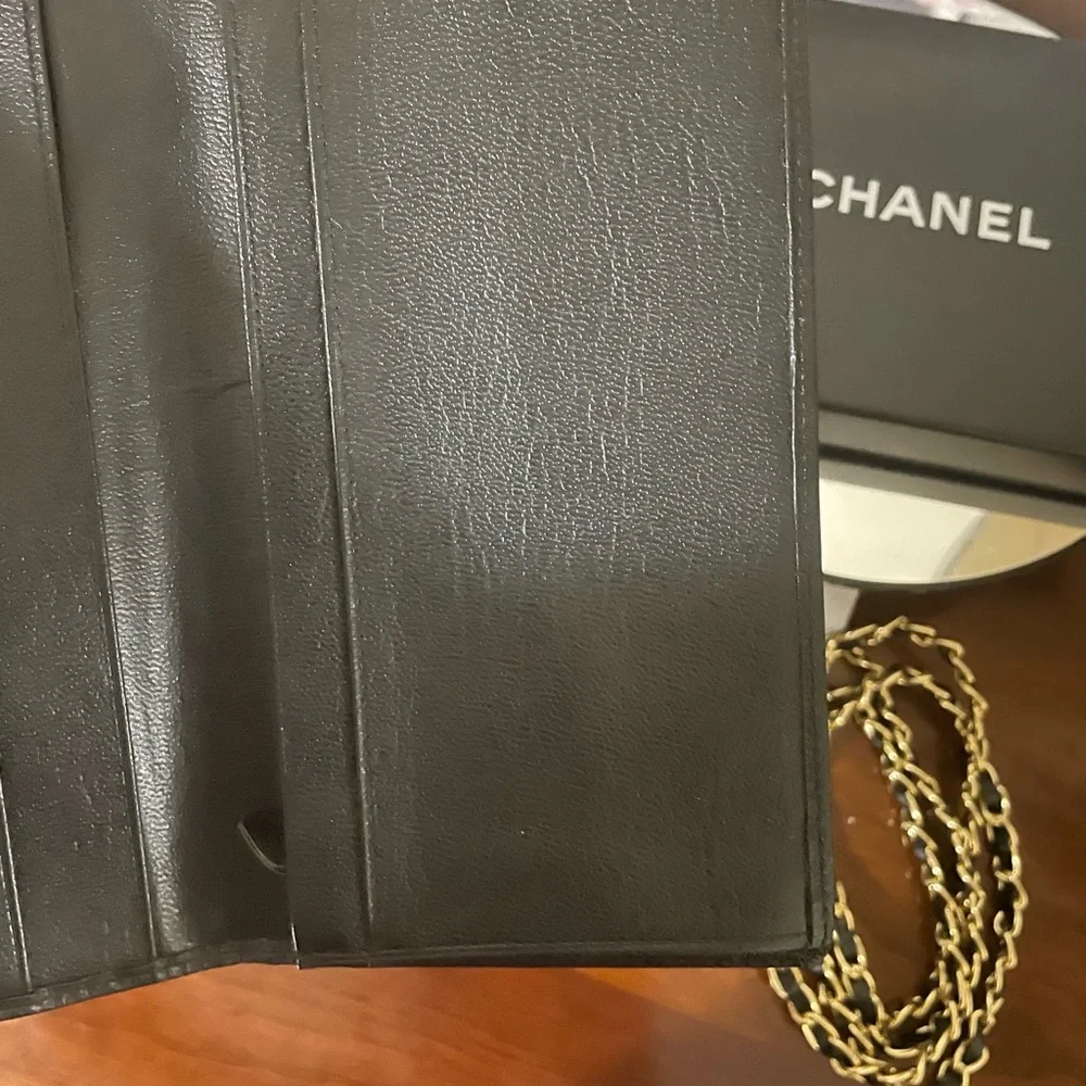 CHANEL Calfskin wallet NWOT w/ COA and box! 🌟💫 - Picture 4 of 17